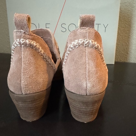 Sole Society Women's Tan Suede Shoes women’s sized 5 m - Picture 5 of 8